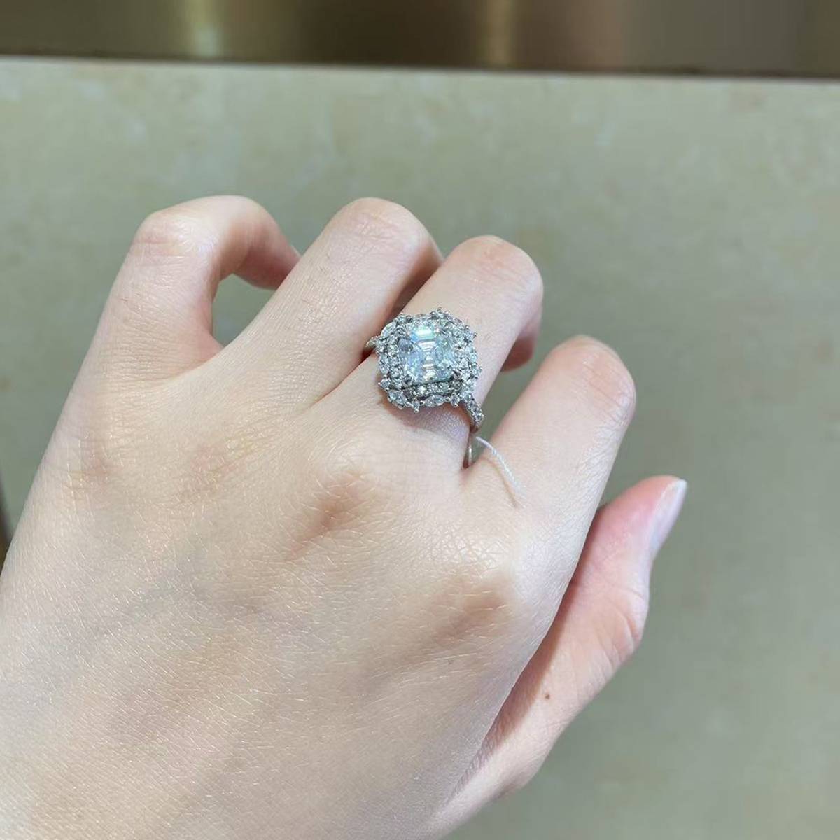 Asche Women's Ring S925 Silver Plated Platinum Customized Selection Main Stone Moissanite Diamond 2.0ct/Secondary Stone High Carbon Diamond
